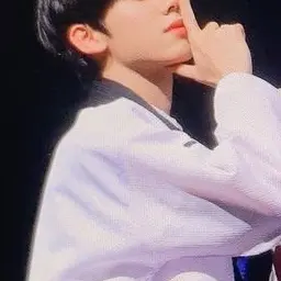 BoneGlobe9056의 한유진