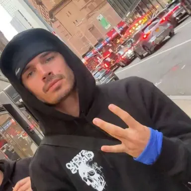 Profile image of Nic Vansteenber