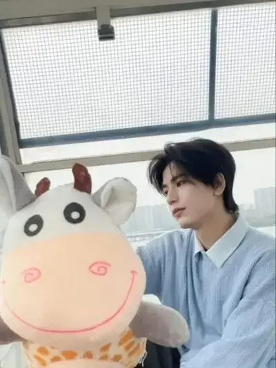 RipeThigh5439의 Zhang Linghe