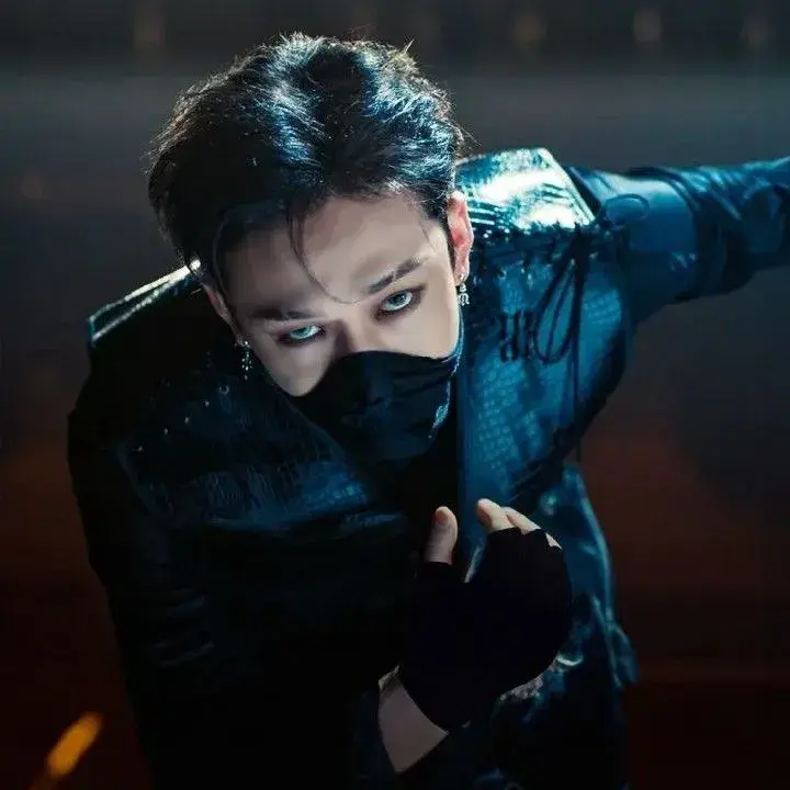 RaggedJoy9109의 Adrian Kang