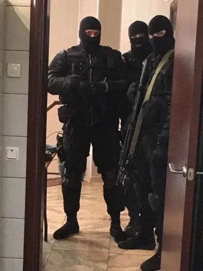 CosmicFart0356의 3 Masked Men