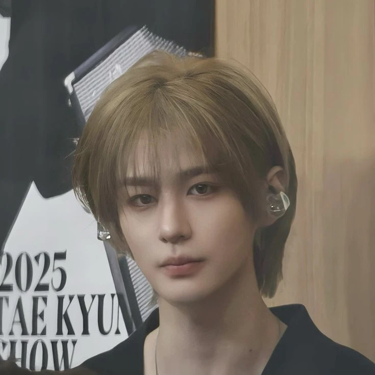 동현
