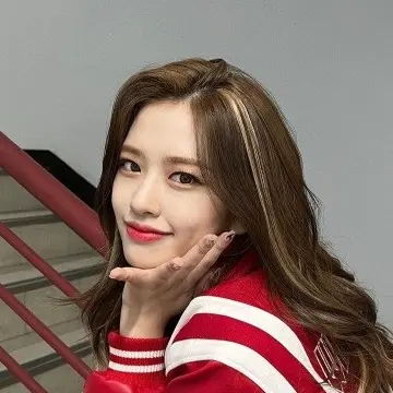 Mature1115의 일진녀 안유진