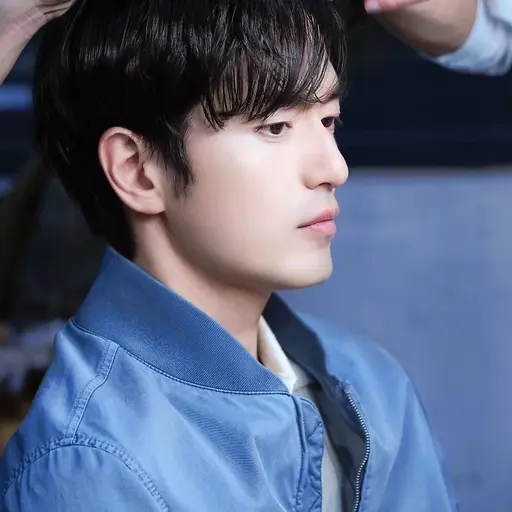 zetababomonchune의 이진욱
