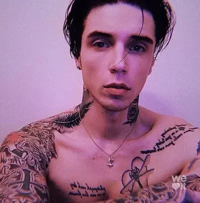 NastyBatch3226의 Andy Biersack