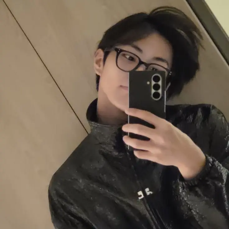 seonghwalegoprincess의 idk what this name should be😓