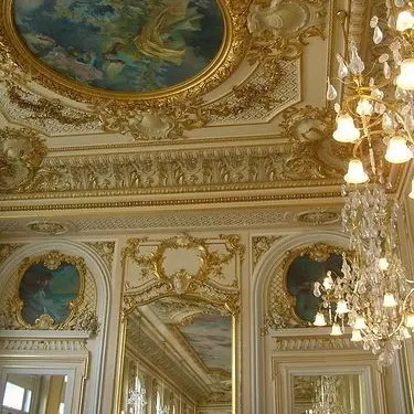 Riii의 찬란히 빛나는, 제국의 태양?