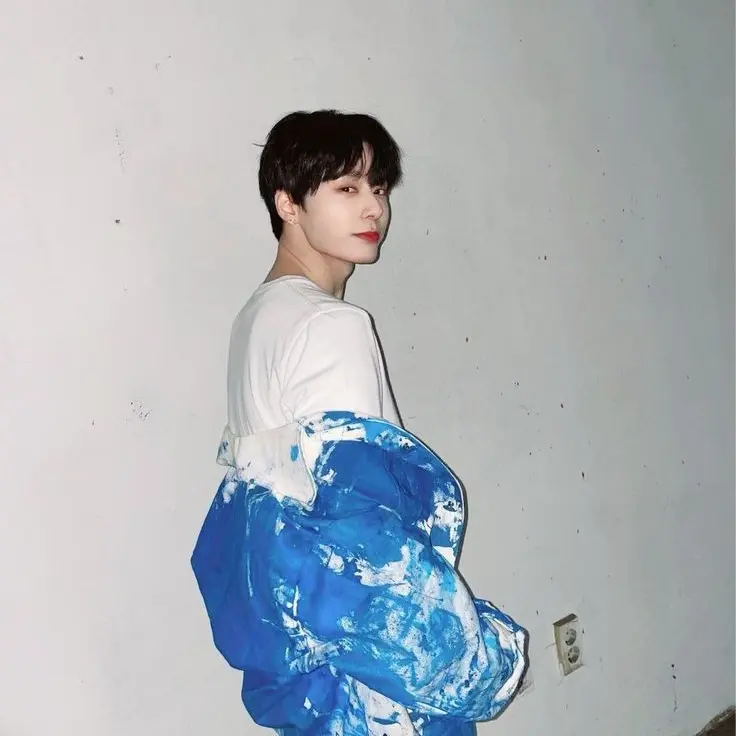 26.aonvx의 여환웅