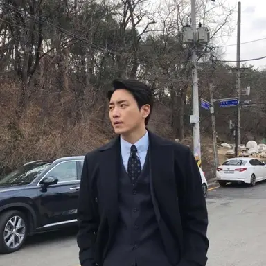 Profile image of Jeon kahuk.