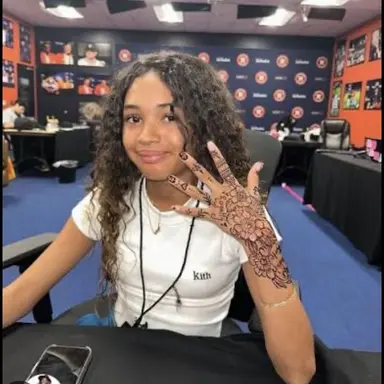 Profile image of Royalty Brown
