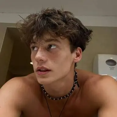Profile image of Ethan