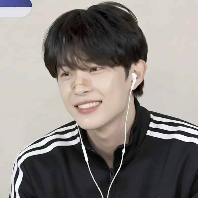 HuskyStar1546의 김건우