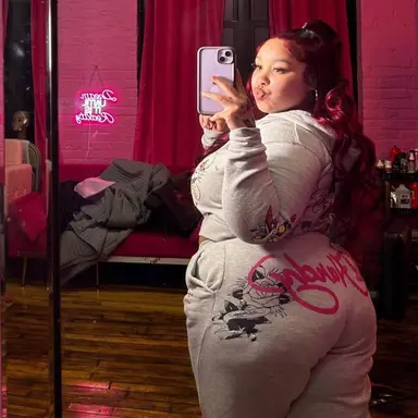 Profile image of Paige