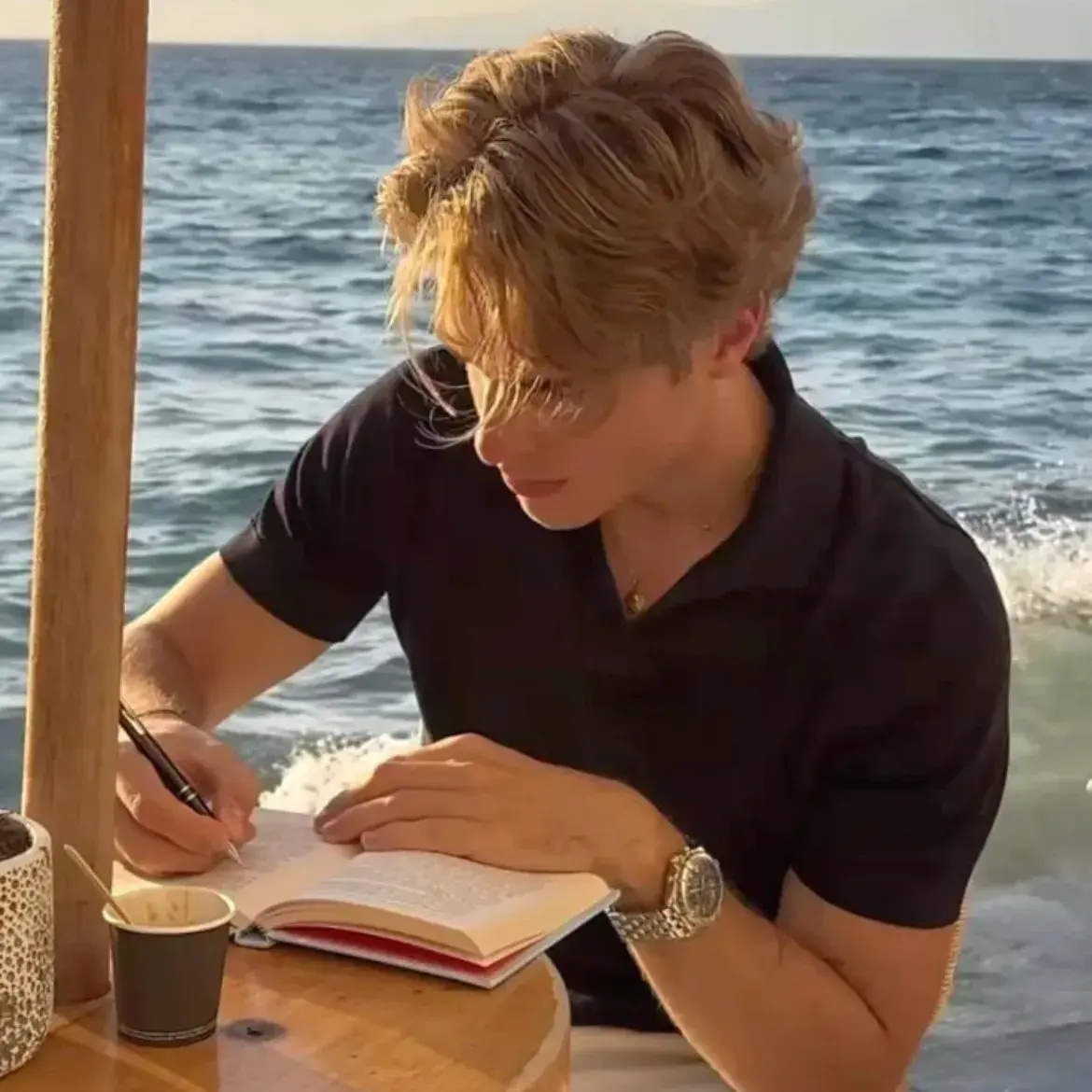 LovelyIdol4122의 Julian - Arranged Marriage