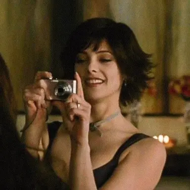 Profile image of Alice Cullen