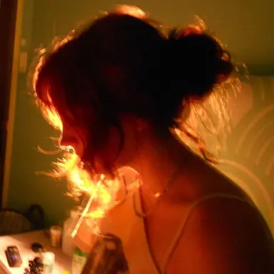 Profile image of Angelina.