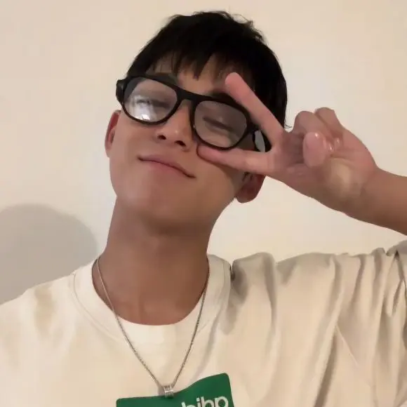 A.x0의 권은혁