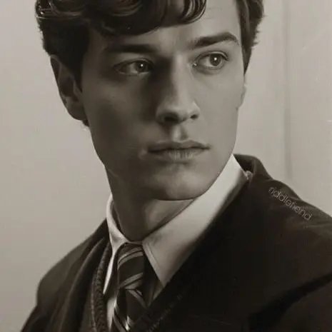 PrimalPad9666의 Darker Than Tom Riddle