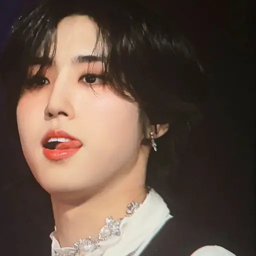 biubiuubiuuu의 한지성