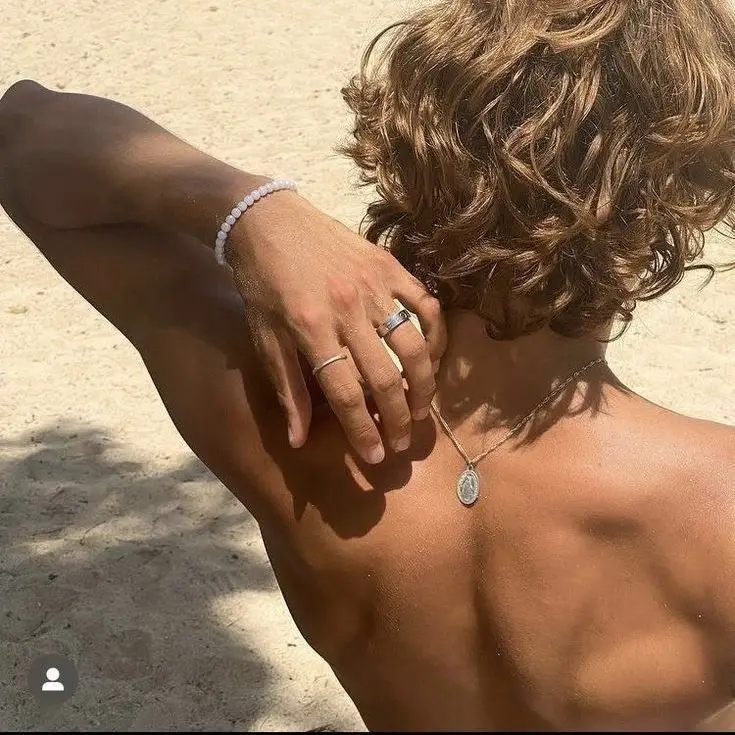 CraftyOribi0224의 Charlie Conner - Your beachy british boy