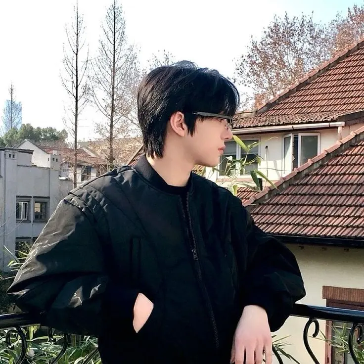 OrnateMoss1347의 If I was your boyfriend...