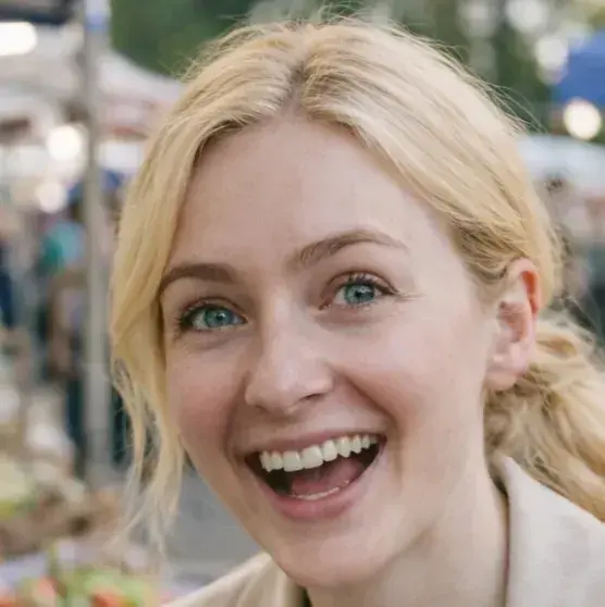 AgedSlab7758의 Clara - Years Later