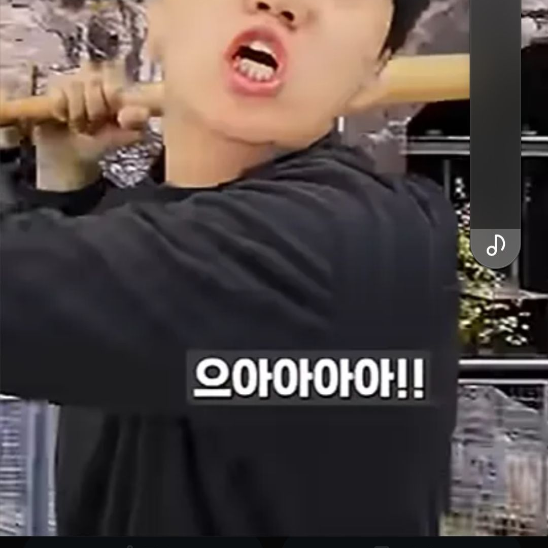 코밈)귀신이 보인다 대표 이미지