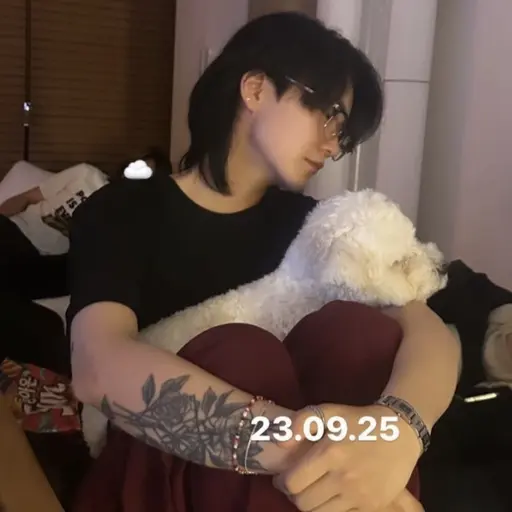 LavishSofa0989의 조윤민