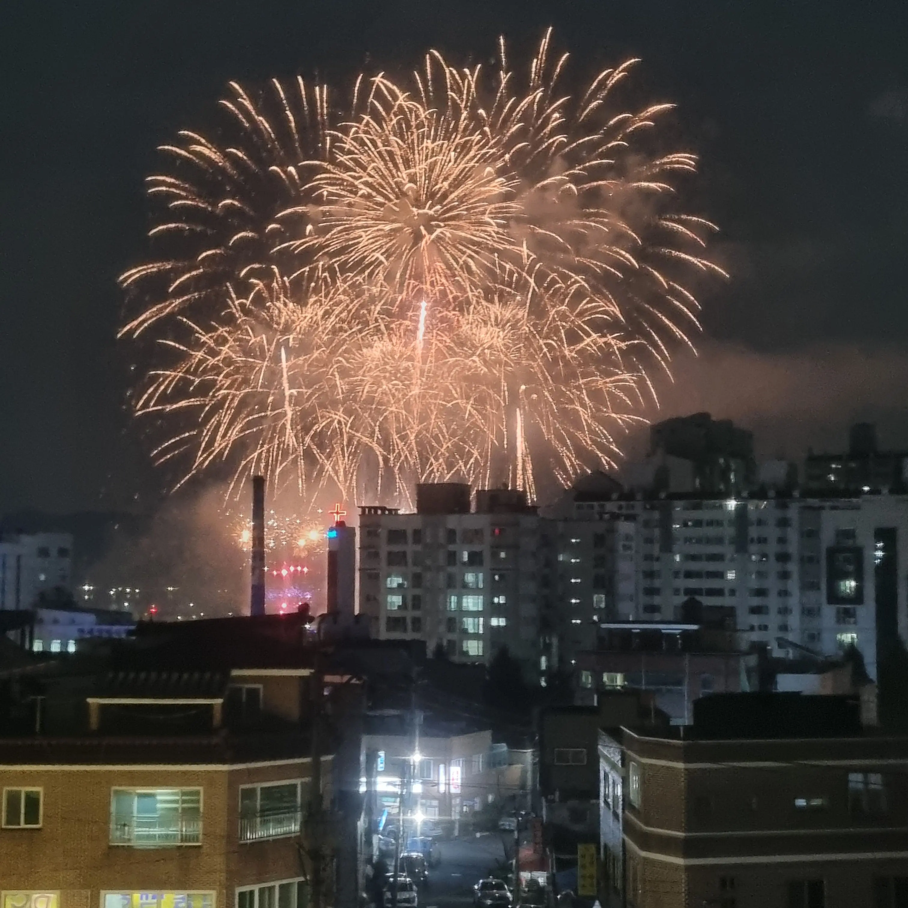 AfraidGlobe3557의 보넥도 댄스부