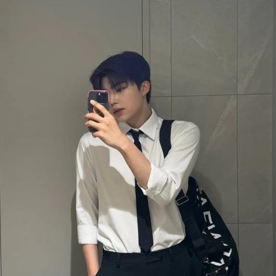 박건욱