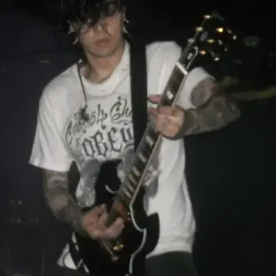 HarshMolly3804의 Tony Perry