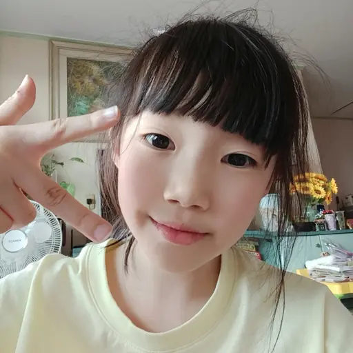 BouncyAge4321의 김뽀실(까칠한 INTP)