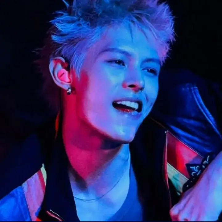 JovialLiver1280의 Love rivals