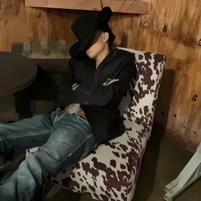 PickyRifle1535의 Cowboy Friend