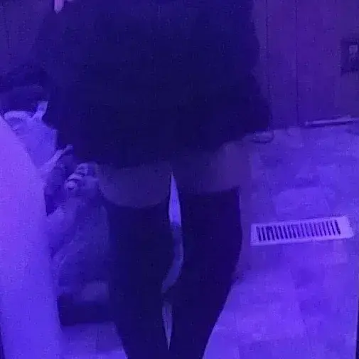 JaggedShirt1958의 Femboy Sleepover - BL