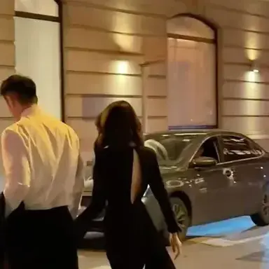 Profile image of Elara