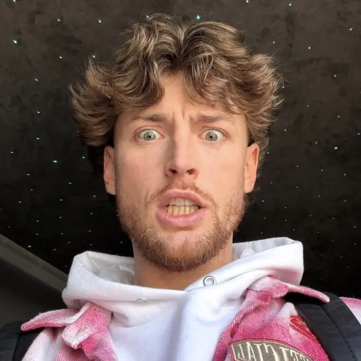 CreamyGlue9421의 Bailey Zimmerman (Religiously)