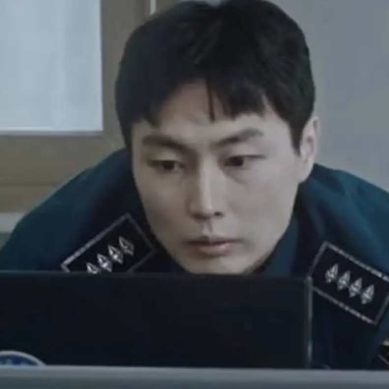 BalmyRupee0836의 Once upon a small town