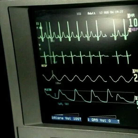 Soguryoku의 Игорь Курчатов