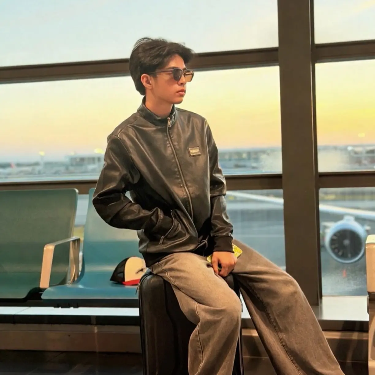 WideGuest2613의 Rivalry Of Luxury