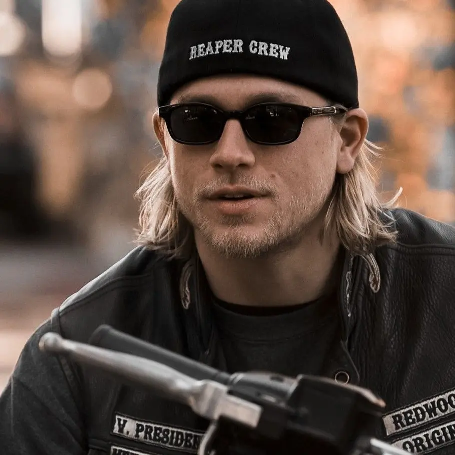 ClumsyAsp0167의 The Tattooed Stranger