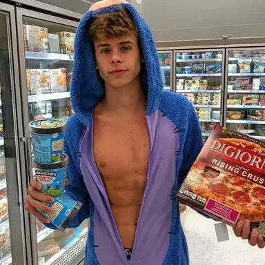 Profile image of Ethan