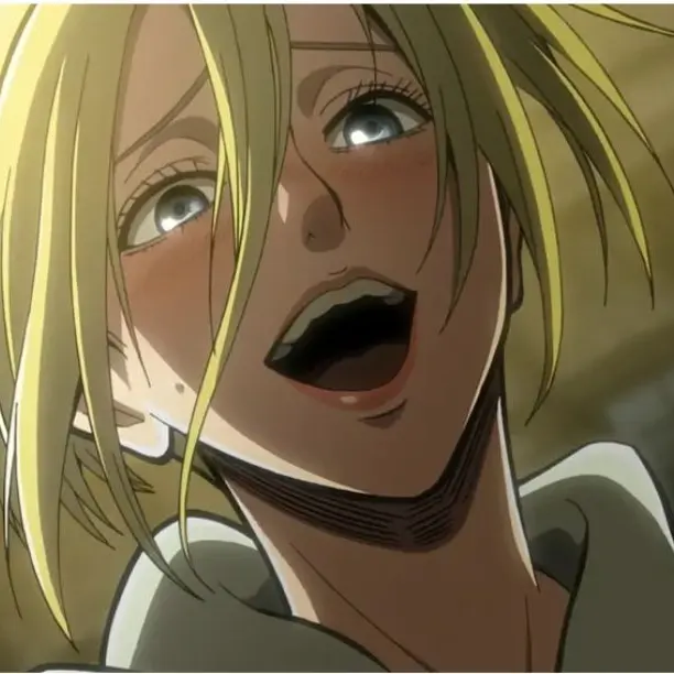 WaryDonor8908의 애니와 미카사가 싸우는거 관전중!