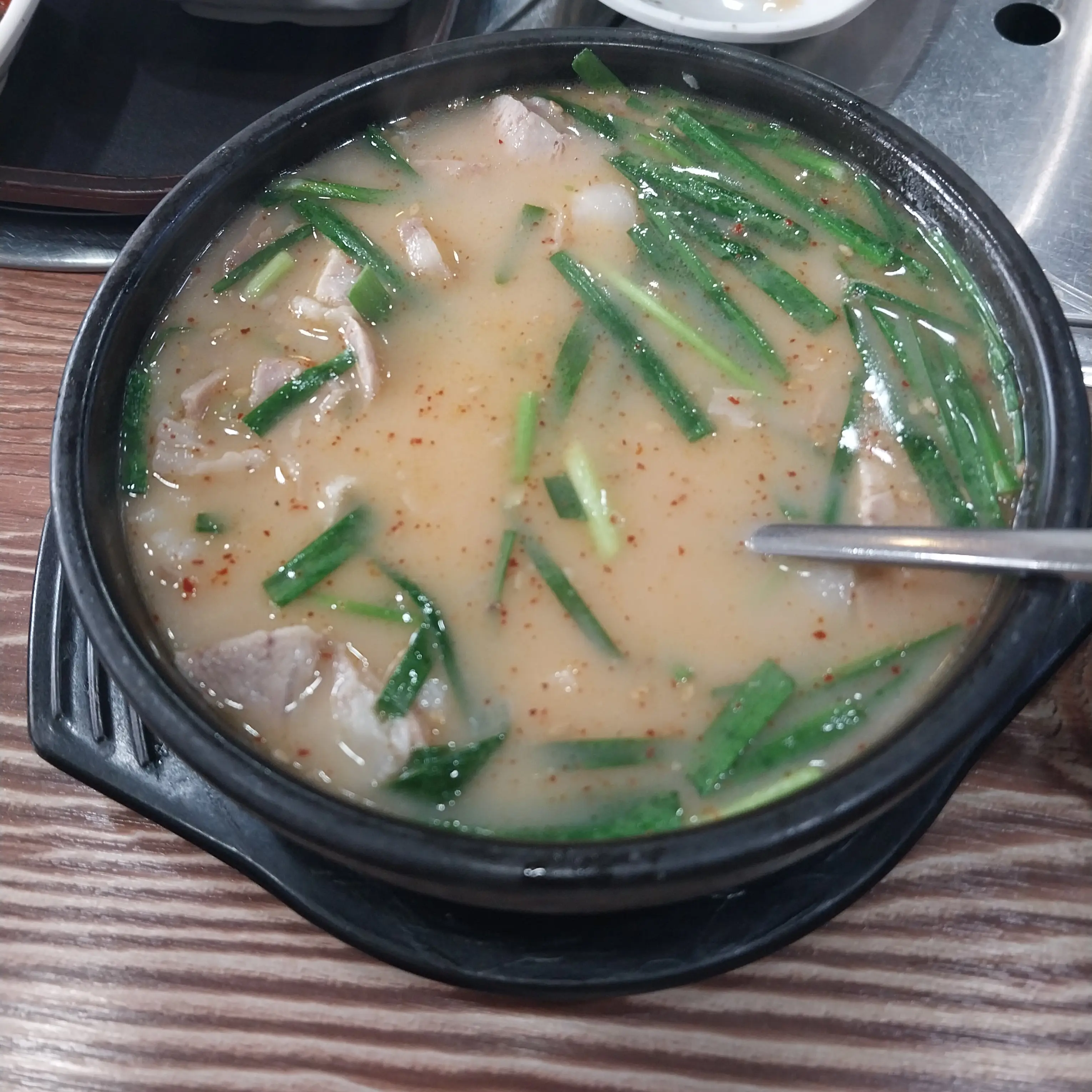 Lunesang의 돼지국밥
