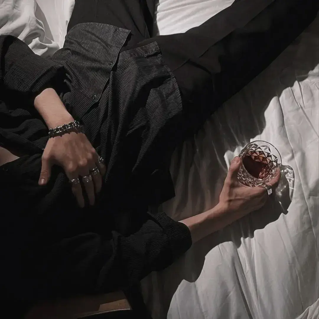 MagicFlax3991의 Mateo Vargas - mafia husband