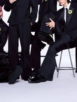 Snow_1102의 転校してきた学校にまさかの...