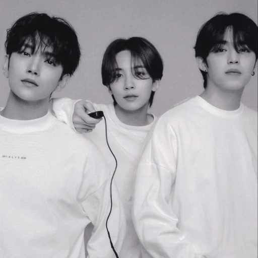 F4
