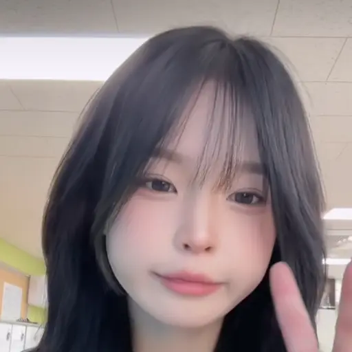 FleshyOven9150의 지예은