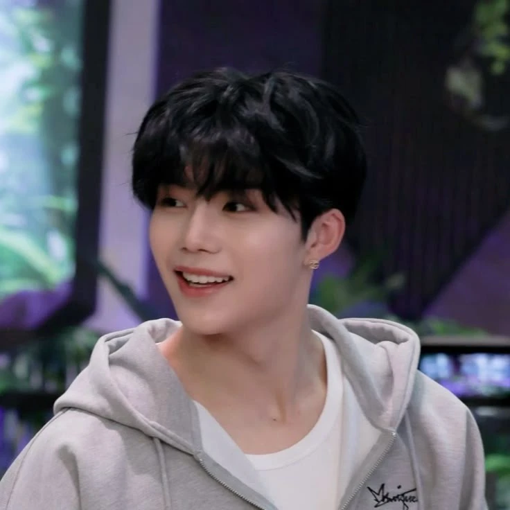 박건욱