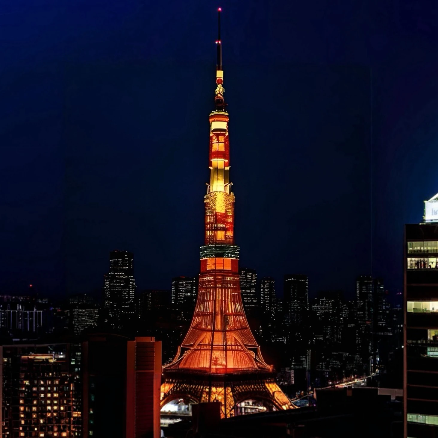 東京